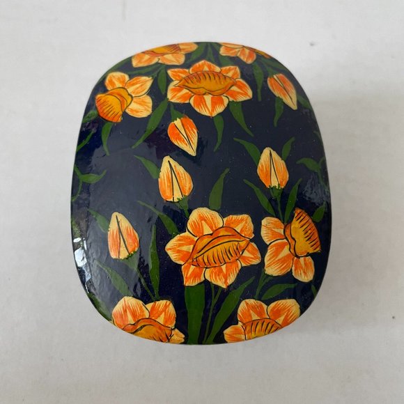 Vintage Jewelry Vintage Handcrafted Wooden Floral Jewelry Keepsake